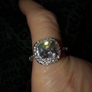 New Sterling Silver Halo cut Wedding Ring size 7